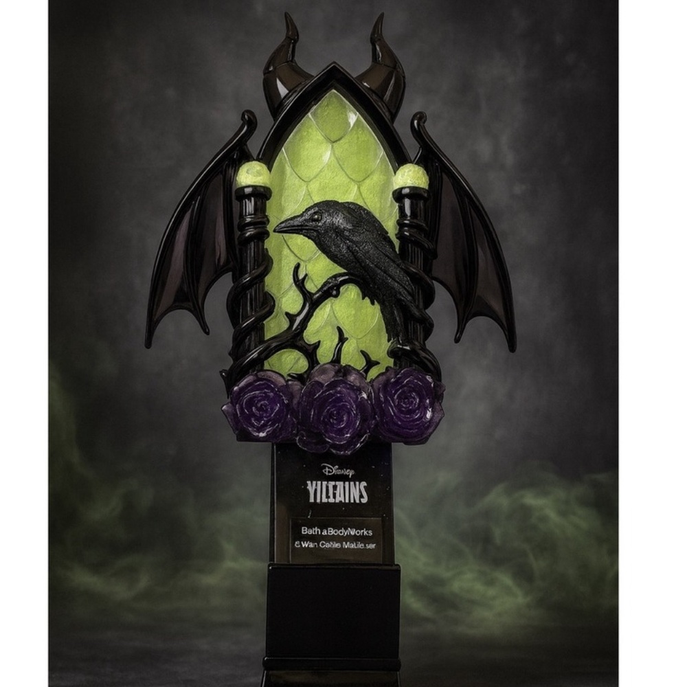 Disney Villains Maleficent Wallflower Fragrance Plug + Free Refill 🖤 💚